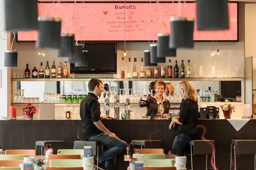 Arte Hotel Krems Екстериор снимка